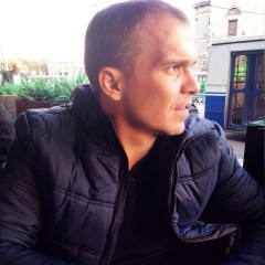 Андрей Жолобай