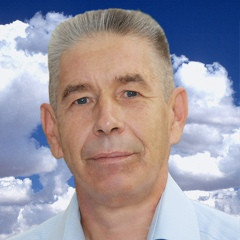 Владимир Ушаров