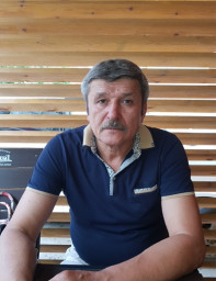 Юрий Комлов